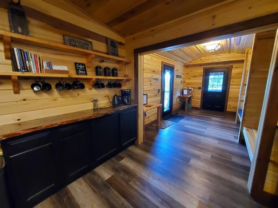 Luxury Cabin W/ Game Room & Hot Tub At Cave Run Lake Wellington Exterior photo