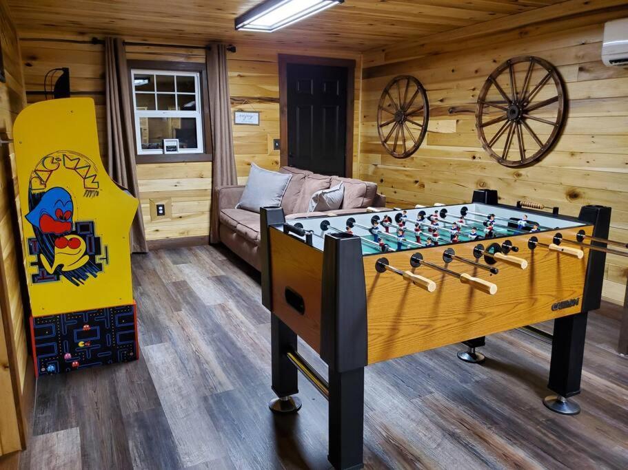 Luxury Cabin W/ Game Room & Hot Tub At Cave Run Lake Wellington Exterior photo