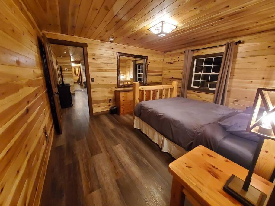 Luxury Cabin W/ Game Room & Hot Tub At Cave Run Lake Wellington Exterior photo