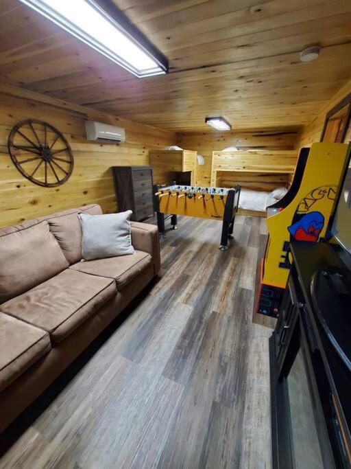 Luxury Cabin W/ Game Room & Hot Tub At Cave Run Lake Wellington Exterior photo